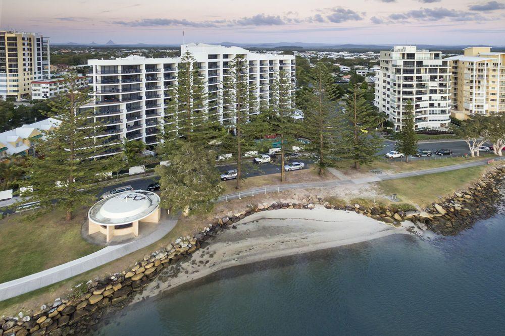 Ramada Resort By Wyndham Golden Beach Caloundra Exteriör bild