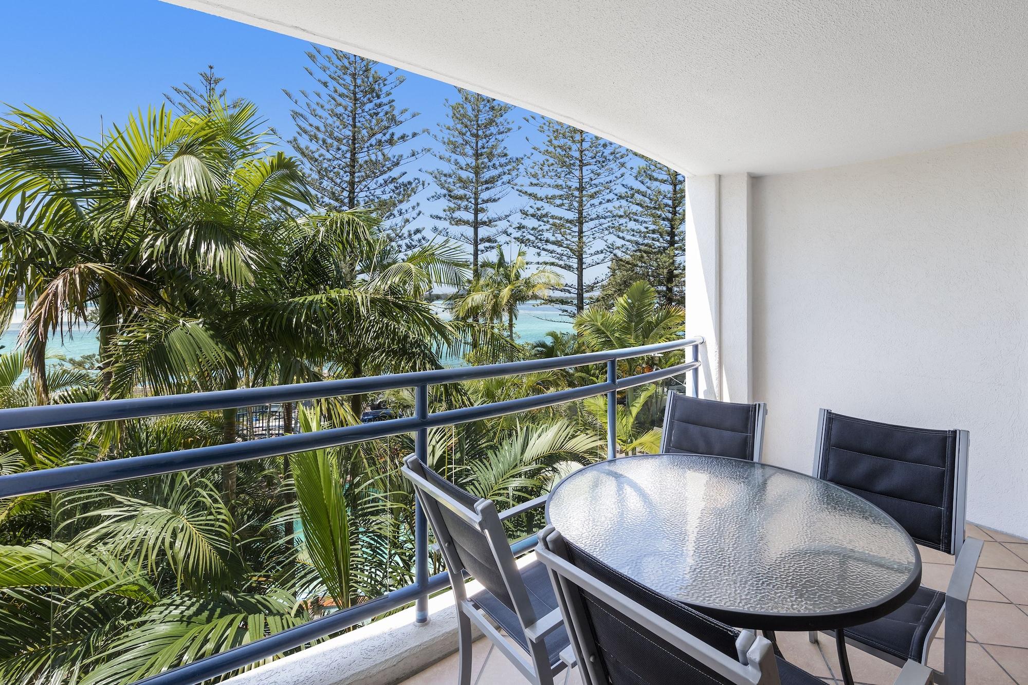 Ramada Resort By Wyndham Golden Beach Caloundra Exteriör bild