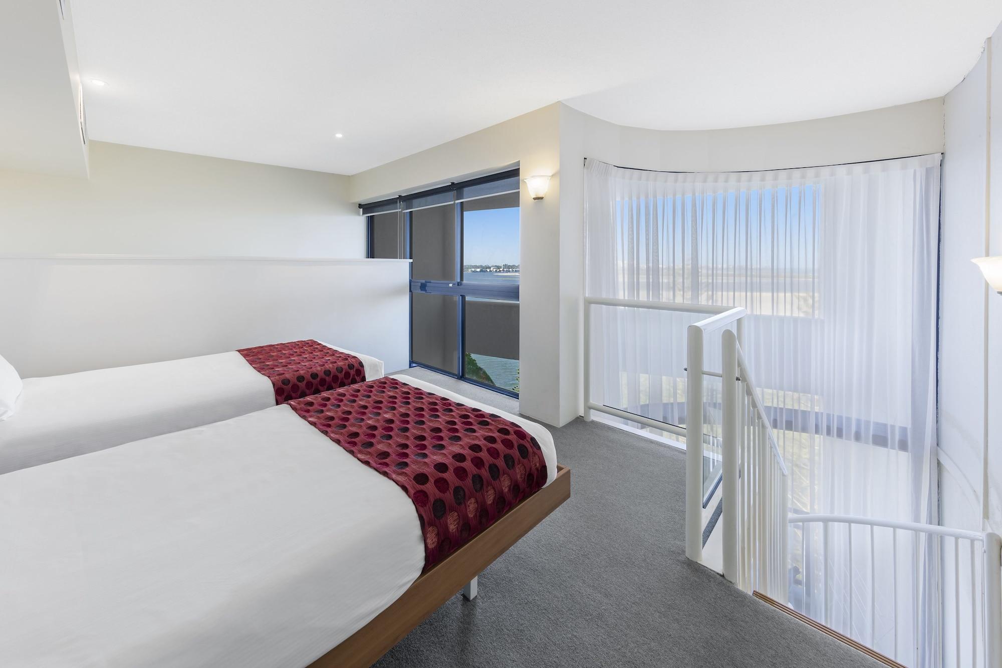 Ramada Resort By Wyndham Golden Beach Caloundra Exteriör bild