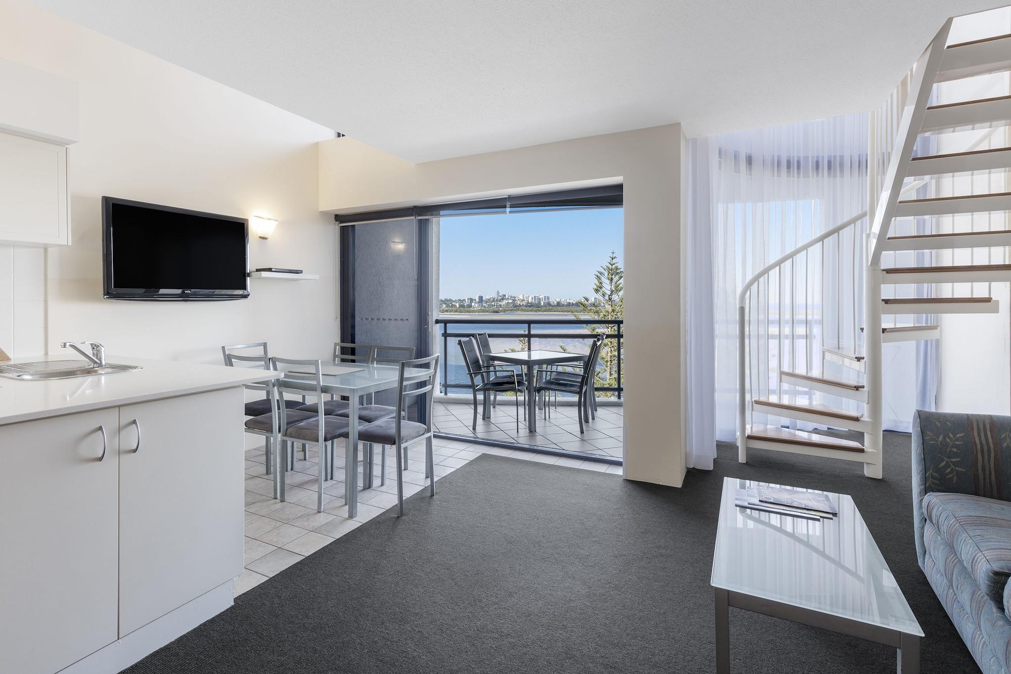 Ramada Resort By Wyndham Golden Beach Caloundra Exteriör bild