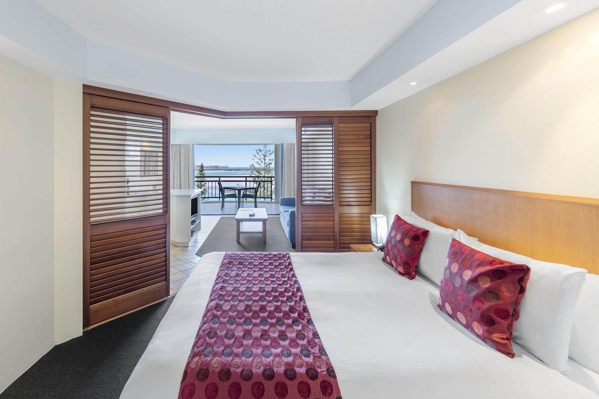 Ramada Resort By Wyndham Golden Beach Caloundra Exteriör bild