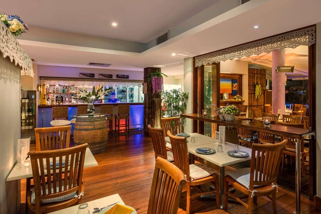 Ramada Resort By Wyndham Golden Beach Caloundra Restaurang bild
