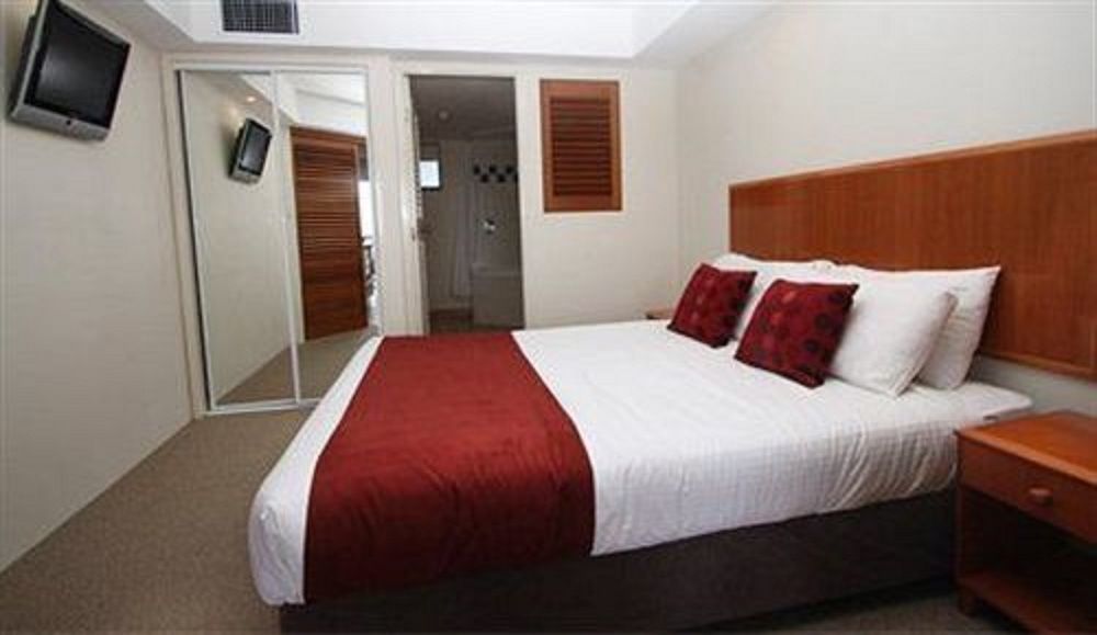 Ramada Resort By Wyndham Golden Beach Caloundra Exteriör bild