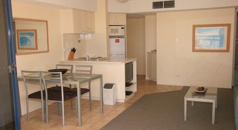 Ramada Resort By Wyndham Golden Beach Caloundra Exteriör bild