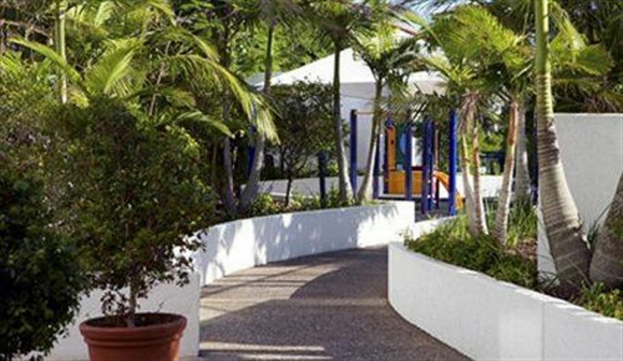 Ramada Resort By Wyndham Golden Beach Caloundra Exteriör bild